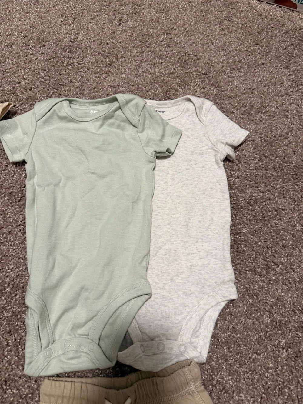 Carter's Baby Matching Set in Yellow, Green, Gray, Navy, Tan - Picture 4 of 8